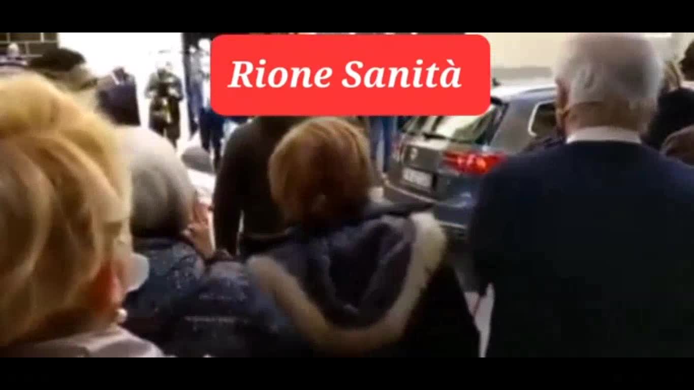 Accoglienza Draghi a Napoli