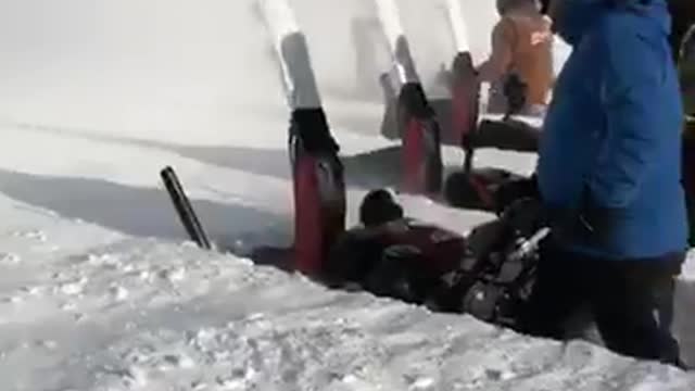 Awesome Snowblower Race in Canada