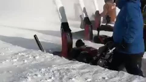 Awesome Snowblower Race in Canada