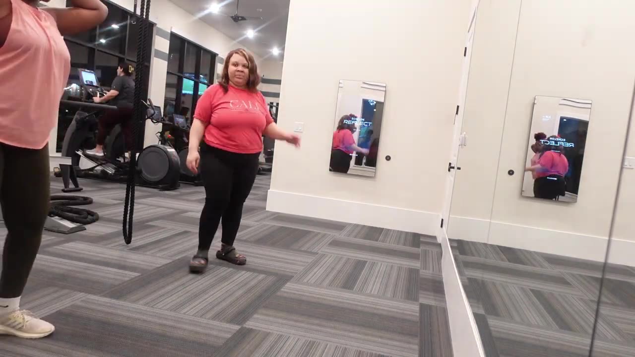 🎄VLOGMAS DAY 8-10： WE CHOSE THE GYM OVER WINE, NEVER GIVE UP ON YOURSELF, THOSE PEOPLE ARE NOT ...