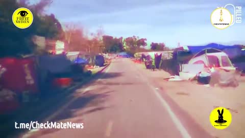 Bekenntnisse eines ehem. KGB-Agenten, Durch die Demokratie in den Marxismus