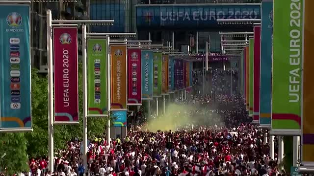 Scores turn out to watch Euro semi-final