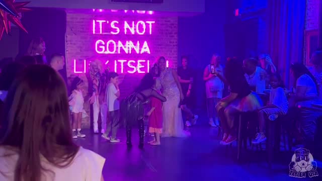 Drag Queen Show for Children in Texas