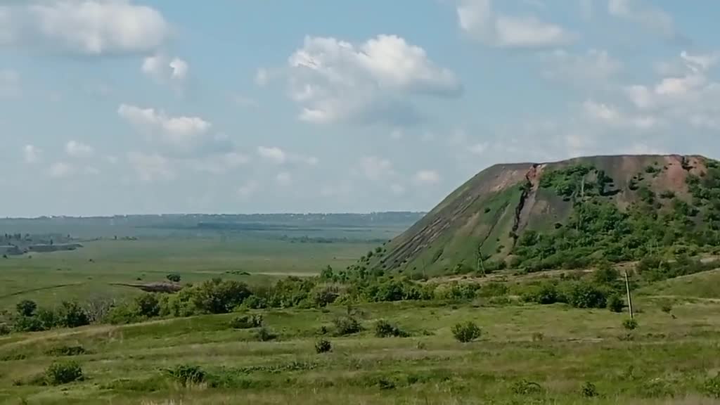 Ukraine War - The passage of "Sushki" at low altitude in the sky of Donbass