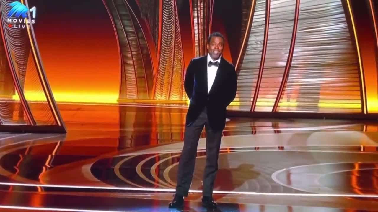 Original video Will Smith slaps Chris Rock