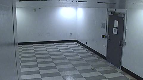 6040RHOBG1G107Lobby_2021-01-06_22h00min01s847ms.mp4