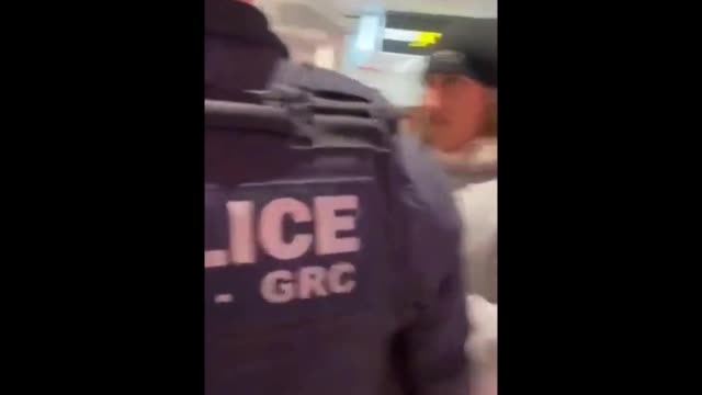 Alberta / Canada - Woman And Her Two Children Escorted Out Of a Mall