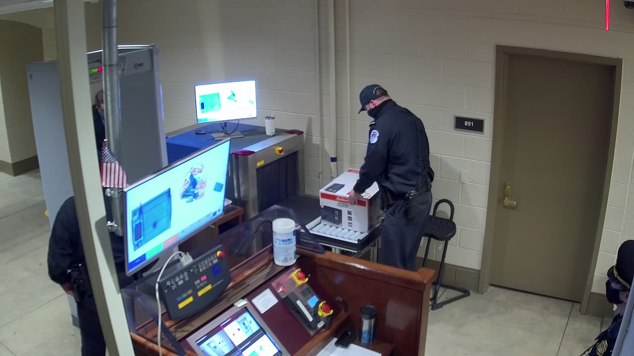 5132CHOBBAGarageScreening1_2021-01-06_11h23min13s057ms.mp4