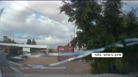 New footage from Southern Israel town on October 7th, Showing civilians defending their homes