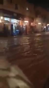Floods sink Sharm El Sheikh & Egypt