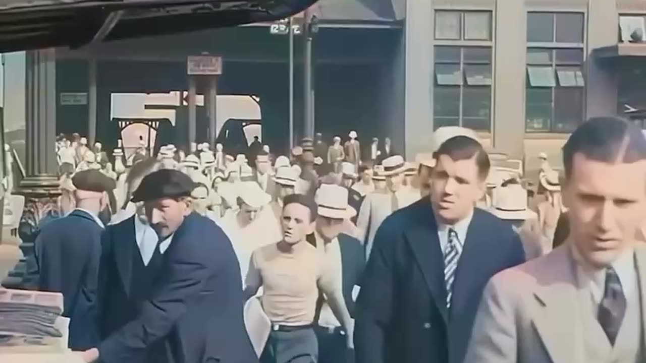 Workers in New York City 1930, No Fat People!