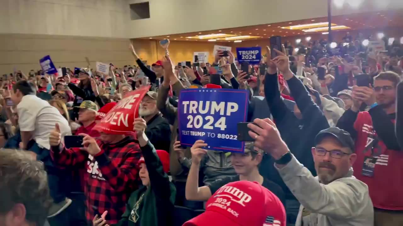 They say Trump is losing support... Video Shows Something Else