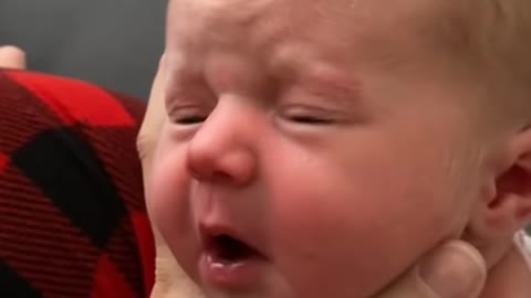 Funny Confusing baby - Cute video