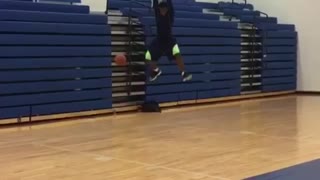 Trent Williams 5’7” reverse dunks