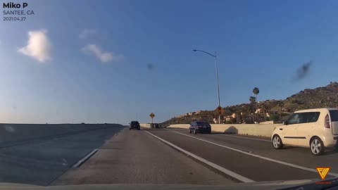 Reckless driver almost crashes into me on the highway 2021.04.27 — SANTEE, CA