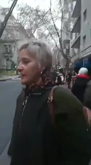 Una compañía uruguaya de taxis solo contrata conductores no vacunados