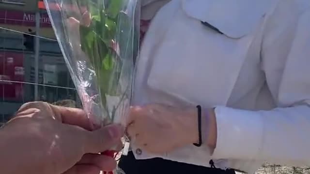 street gifts