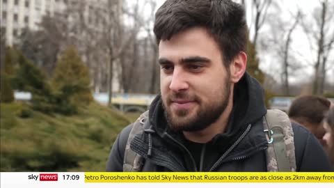 Ukraine Crisis_ Volunteers queue to join Ukrainian army