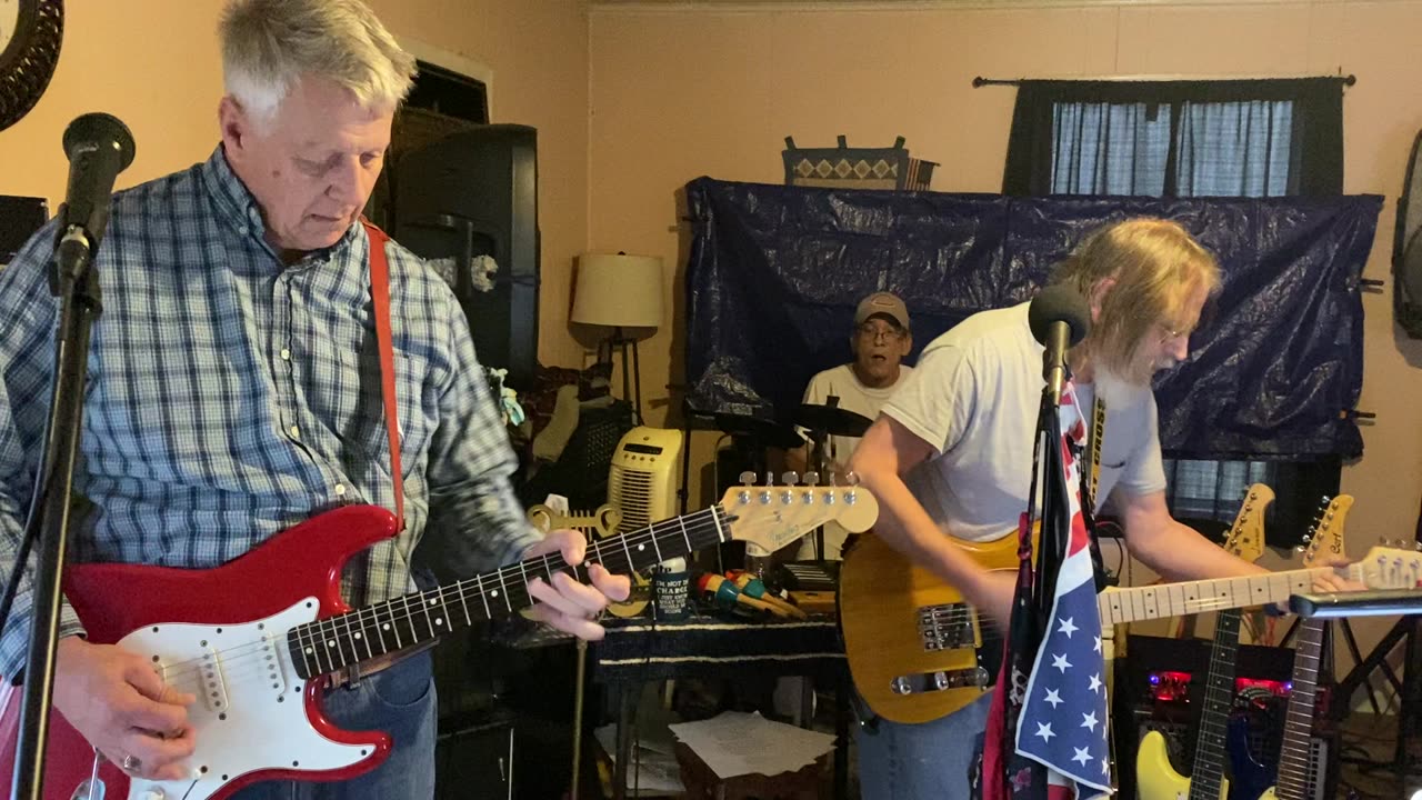 Southern Patriots “Boppin’ the blues” Carl Perkins cover