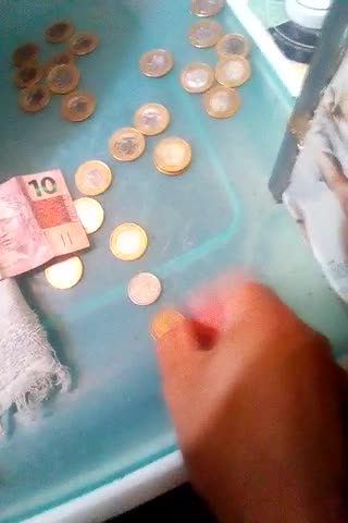 abrindo o cofrinho 2