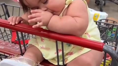 Cute baby moments 😂😂😂 #viral #shorts #reels #baby #cutebaby #funnybaby #trending #kids #Filmingbaby