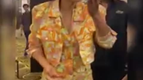 Tapsee Pannu और पेप्पराज़्ज़ी के बीच हुई बहस