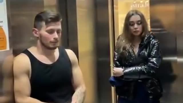 Shmeksss - elevator prank police woman gym - PopCornRest #prank #shmeksss #reaction #comedy