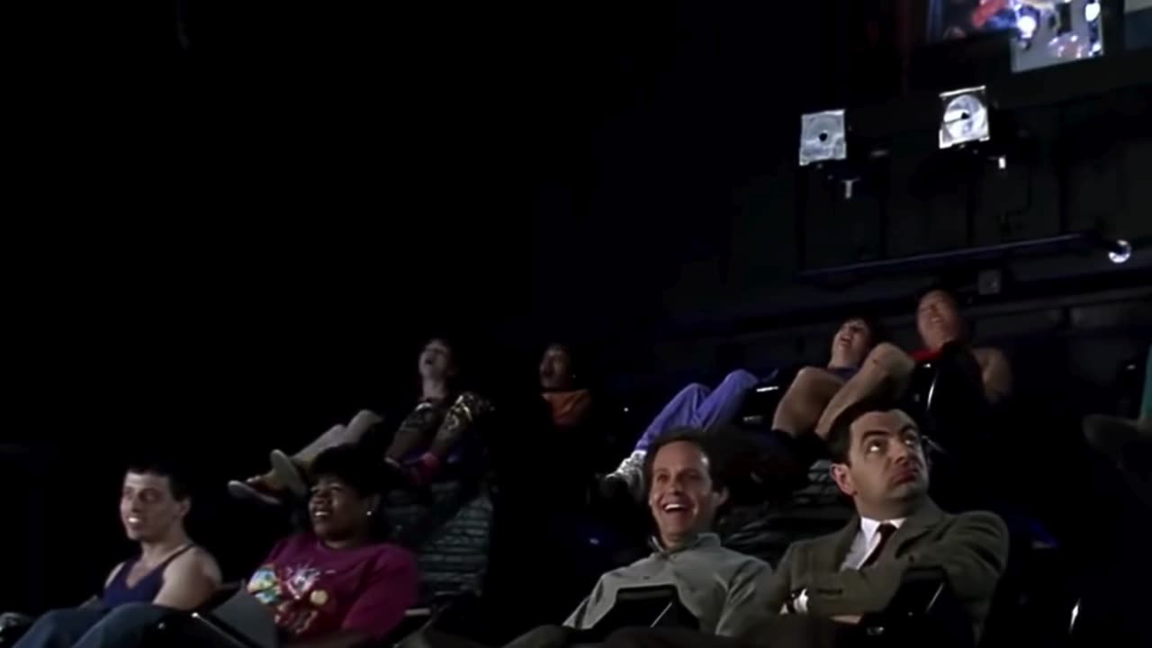 "Mr .Bean's Hilarious Christmas Dinner Disaster!"