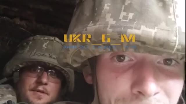 Ukrajinští nacisté v první linii jsou na pokraji nervového zhroucení z ruského dělostřelectva