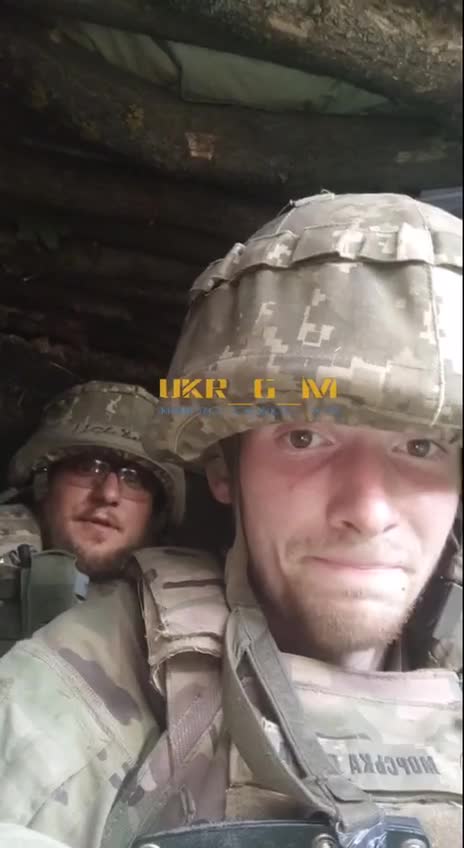 Ukrajinští nacisté v první linii jsou na pokraji nervového zhroucení z ruského dělostřelectva