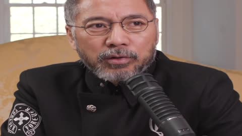 20230108文贵先生直播： #疫苗发病 #2023年年底 又是一大波。救病最好的药就是 #伊维菌素、 #阿奇霉素、 #青蒿素，发烧了吃 #地塞米松，平常要吃 #维他命D，打维他命D很管用。
