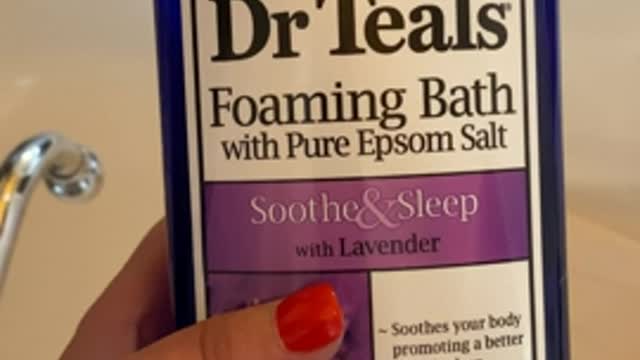 Dr Teal’s Foaming Bath with Pure Epsom Salt, Soothe & Sleep with Lavender, 34 fl oz, Purple