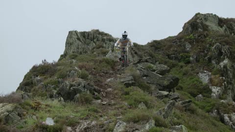 MOUNTAINBIKING - THE KNIFE EDGE