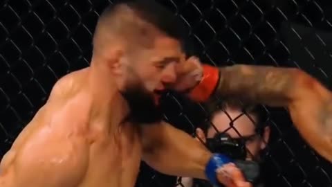 KHAMZAT CHIMAEV TOMA UM NOCAUTE DE GILBERT BURNS