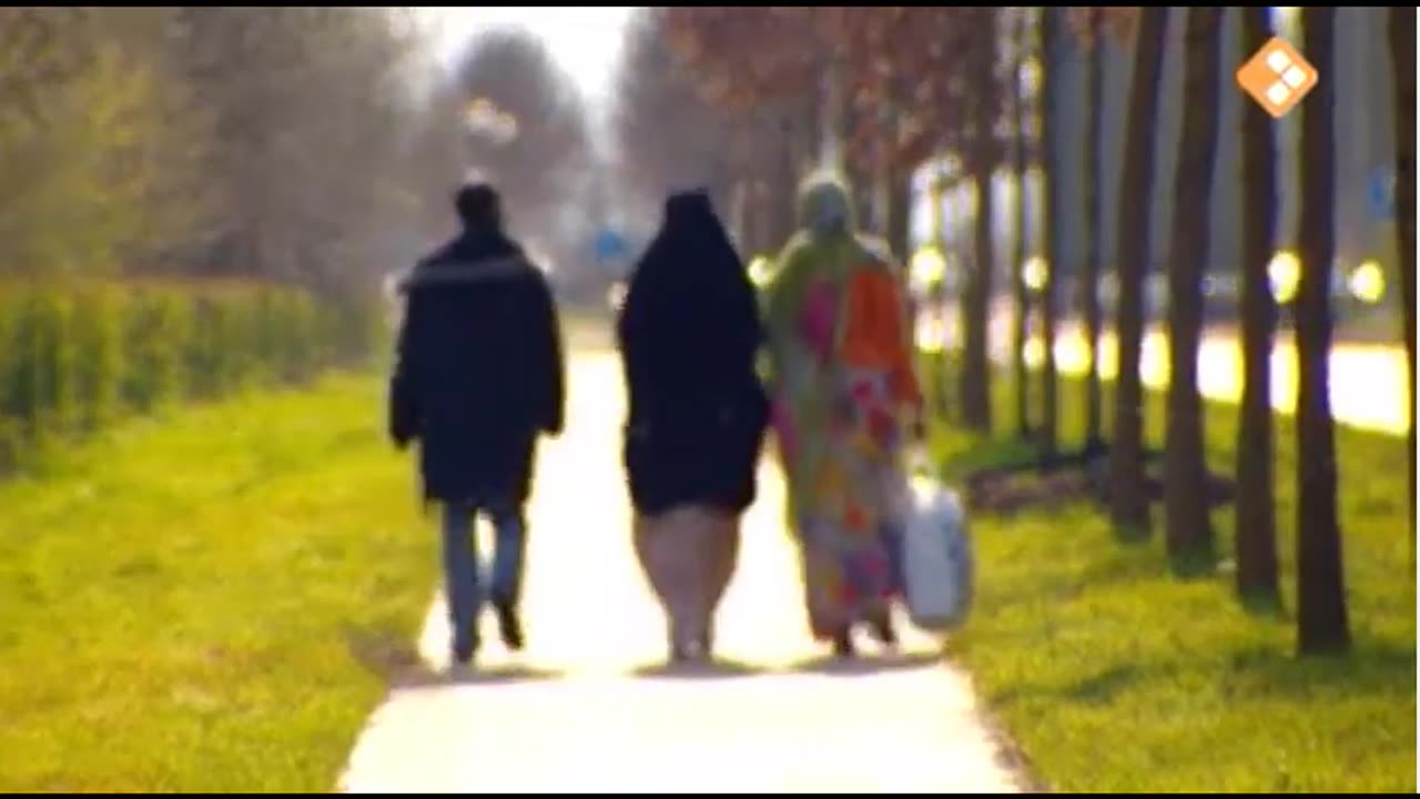 Limburgs dorpje overspoeld door asielzoekers (2008)