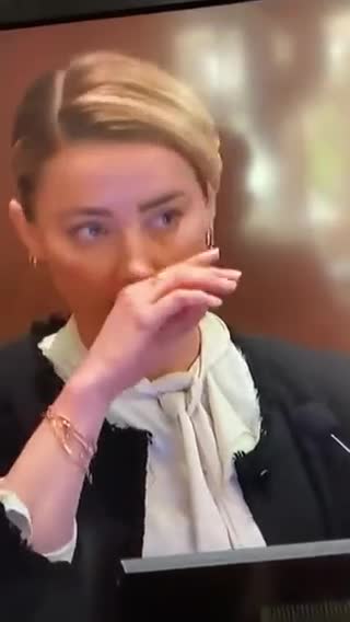 She don't lie, She don't lie, She don't lie... Cocaine