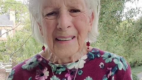 LoLo gifts for March 2024