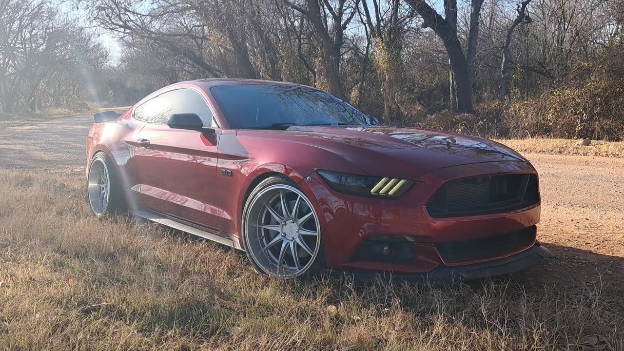 WALK AROUND MY MUSTANG GT ON A COUNTRY ROAD...