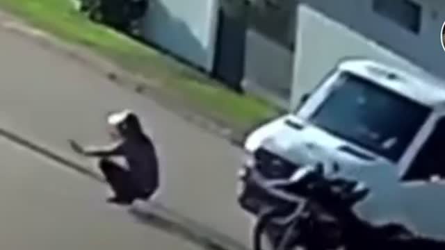 Note 8.5 put his hand on the ground