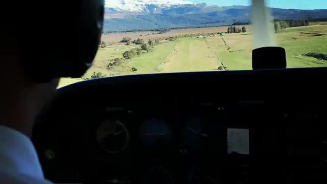 Helicopter landing moment-plane landing moment.