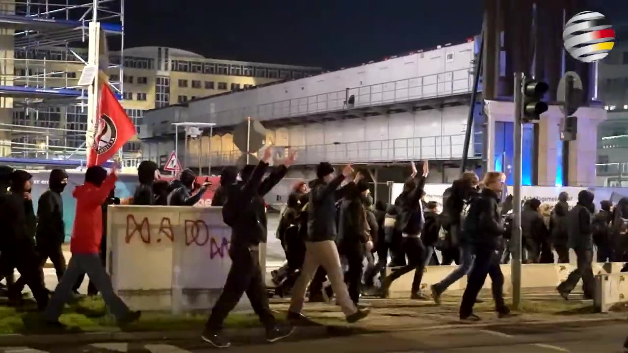 Pegida in Dresden: „2024 ist der Beginn der politischen Wende!“