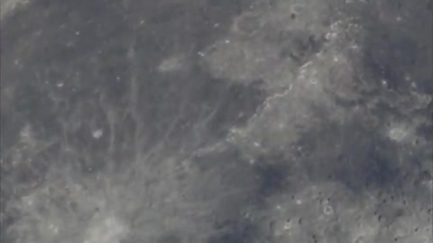 What is this object near the moon ? 👀