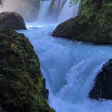 Spirit Falls at Columbia River Gorge in Washington(MP4)