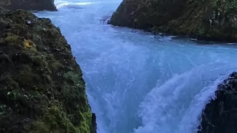 Spirit Falls at Columbia River Gorge in Washington(MP4)