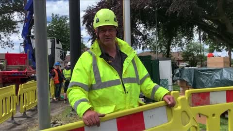 Clueless mast engineers