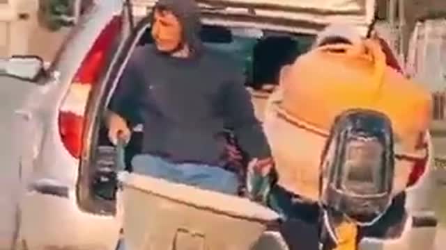 Funny and danger in same time