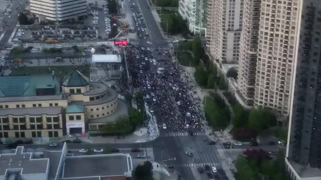 Ukrainian Protest Mississauga Downtown 44 Floors High