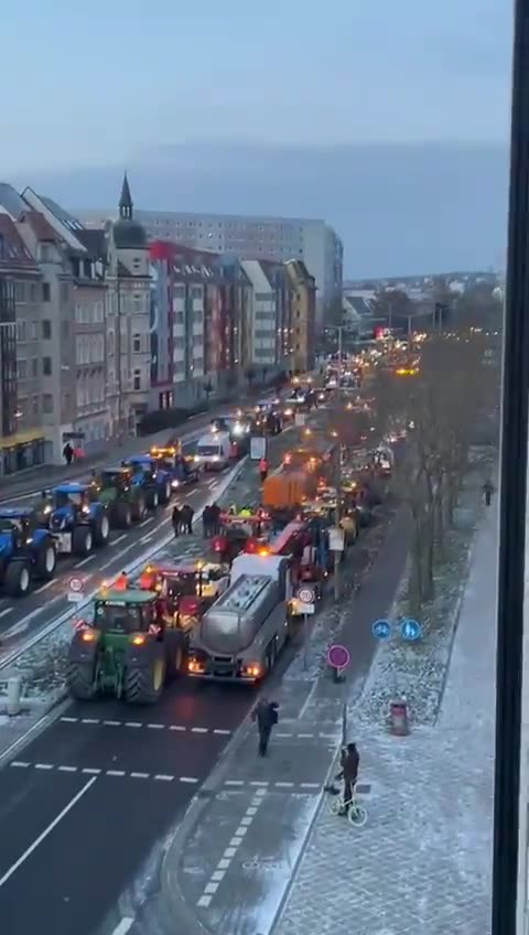 Truckers, craftsmen & hunters join farmers against the globalist plot to control food supply