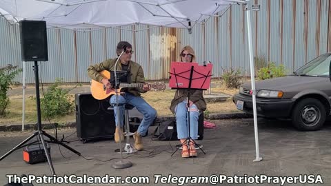 Patriots eat, pray, and preach in the Vancouver homeless encampment.