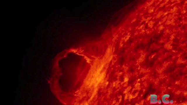 Massive solar flare heading towards Earth at million miles per hour